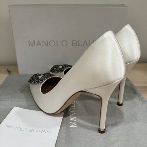 Manolo blahnik White Satin Jewel Buckle Pumps White Satin Jewel Buckle Pump - Picture 5 of 8